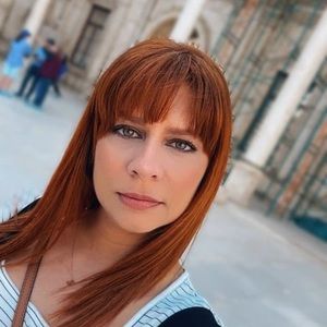 Meet your Posher, Ixaira